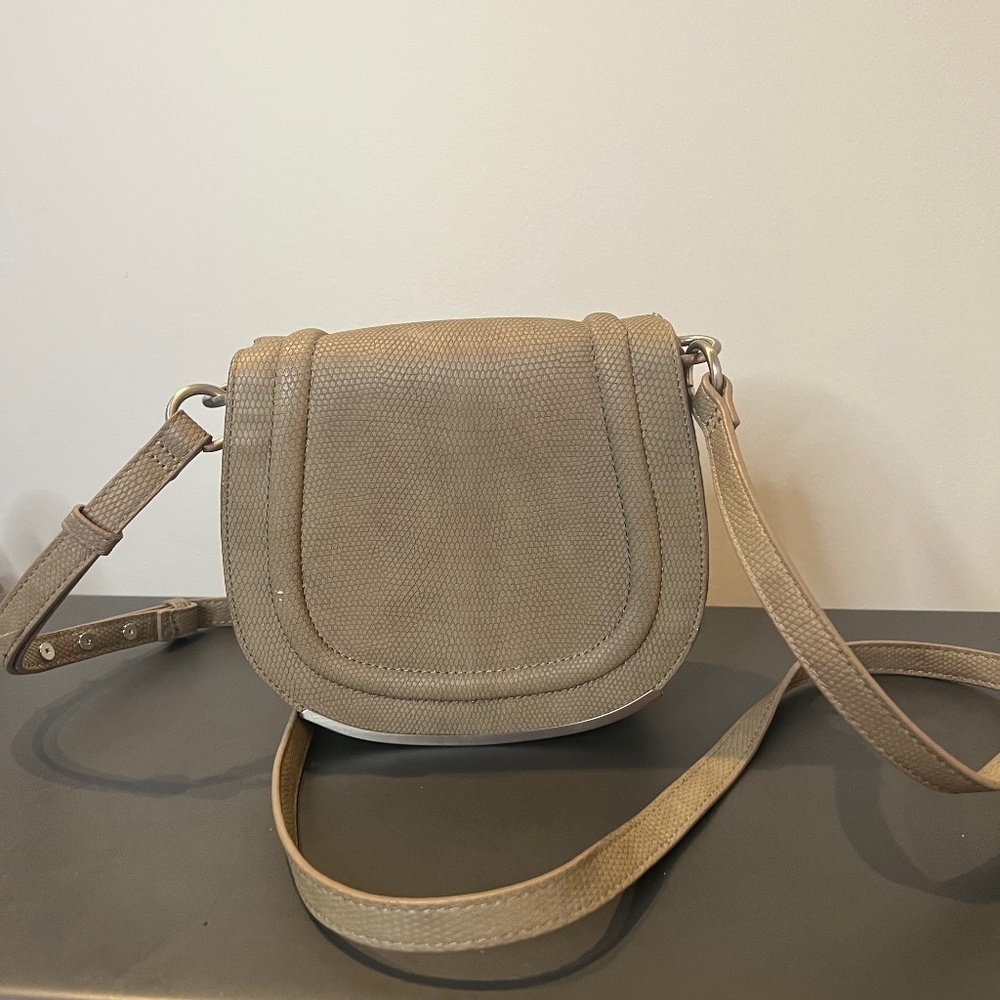 BCBGeneration mini crossbody preloved
